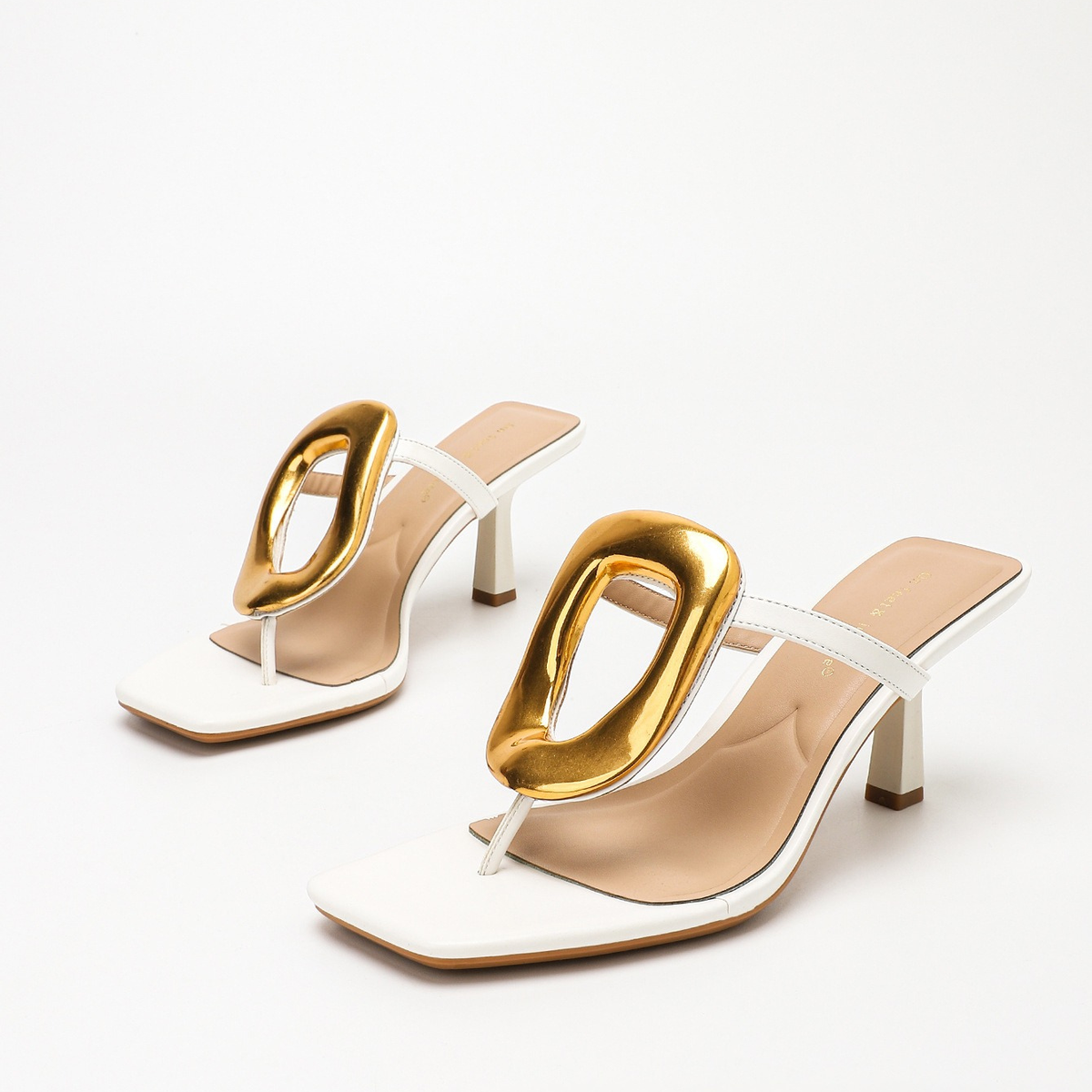 Hendaye Gold Ring Square Toe Thong Mules