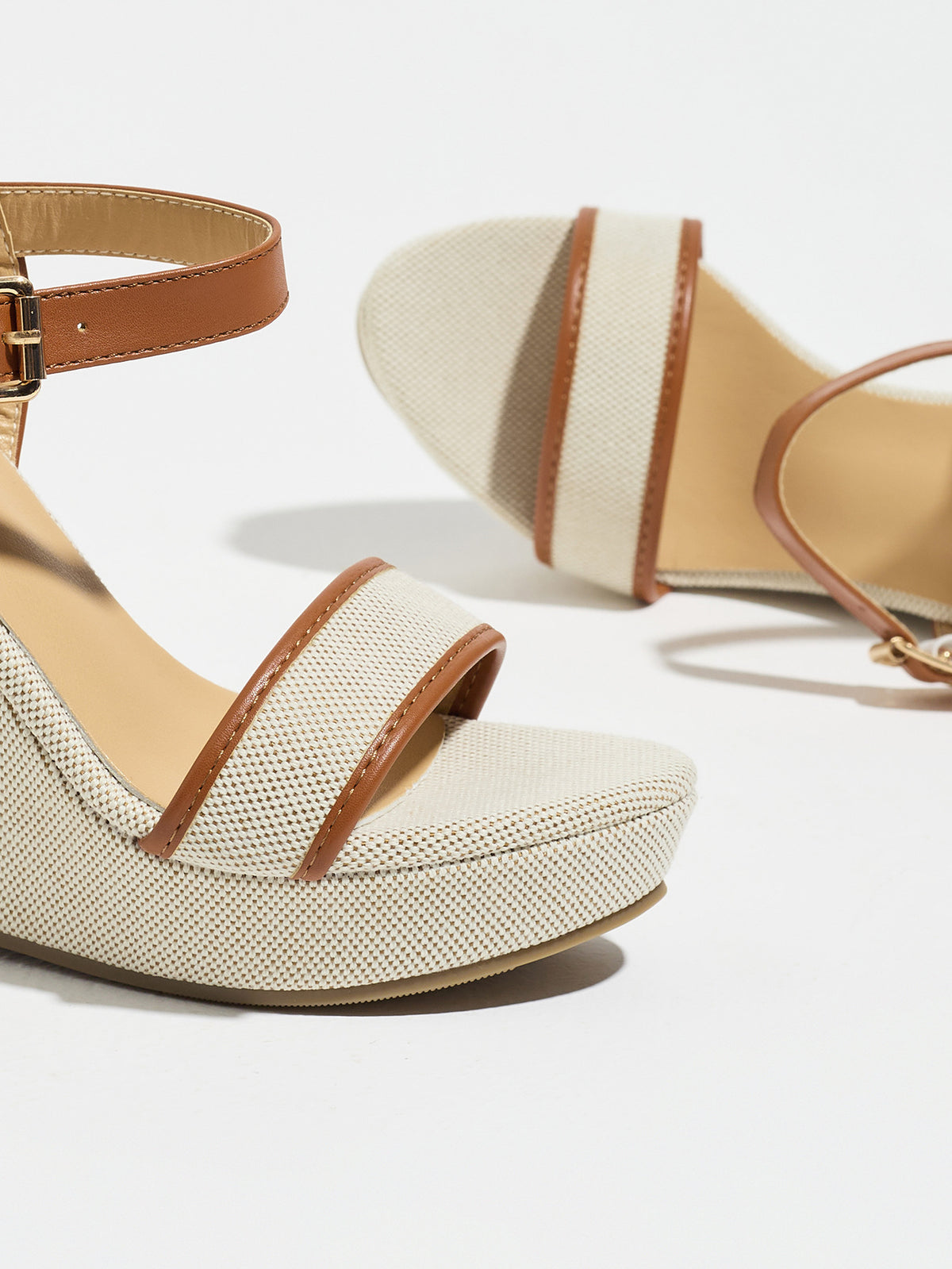 Mescini brown canvas platform wedge sandals, close up of the straps and buckle, US women's sizes