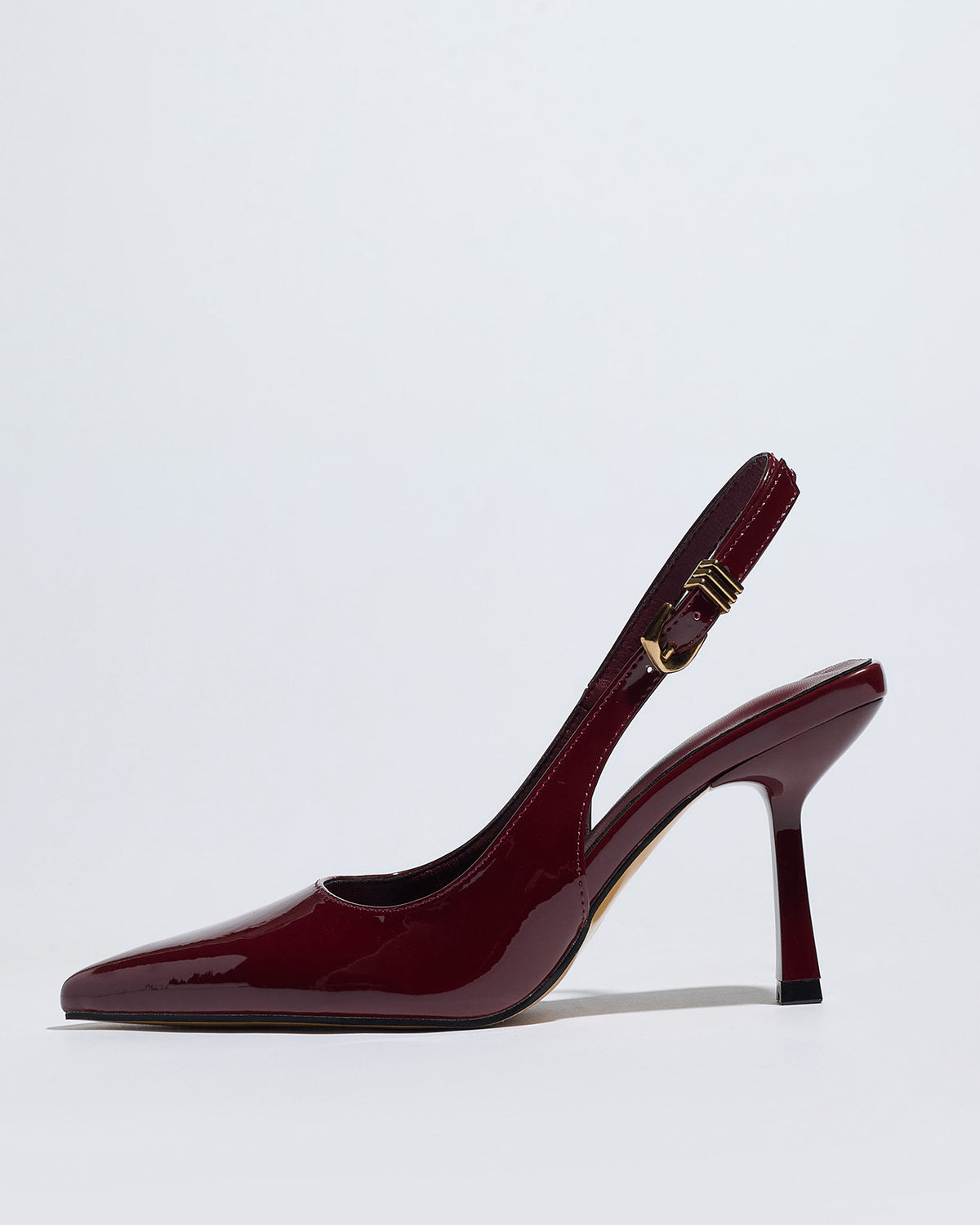 Mescini – Burgundy patent pointed toe slingback pump, side profile view, US women's sizes