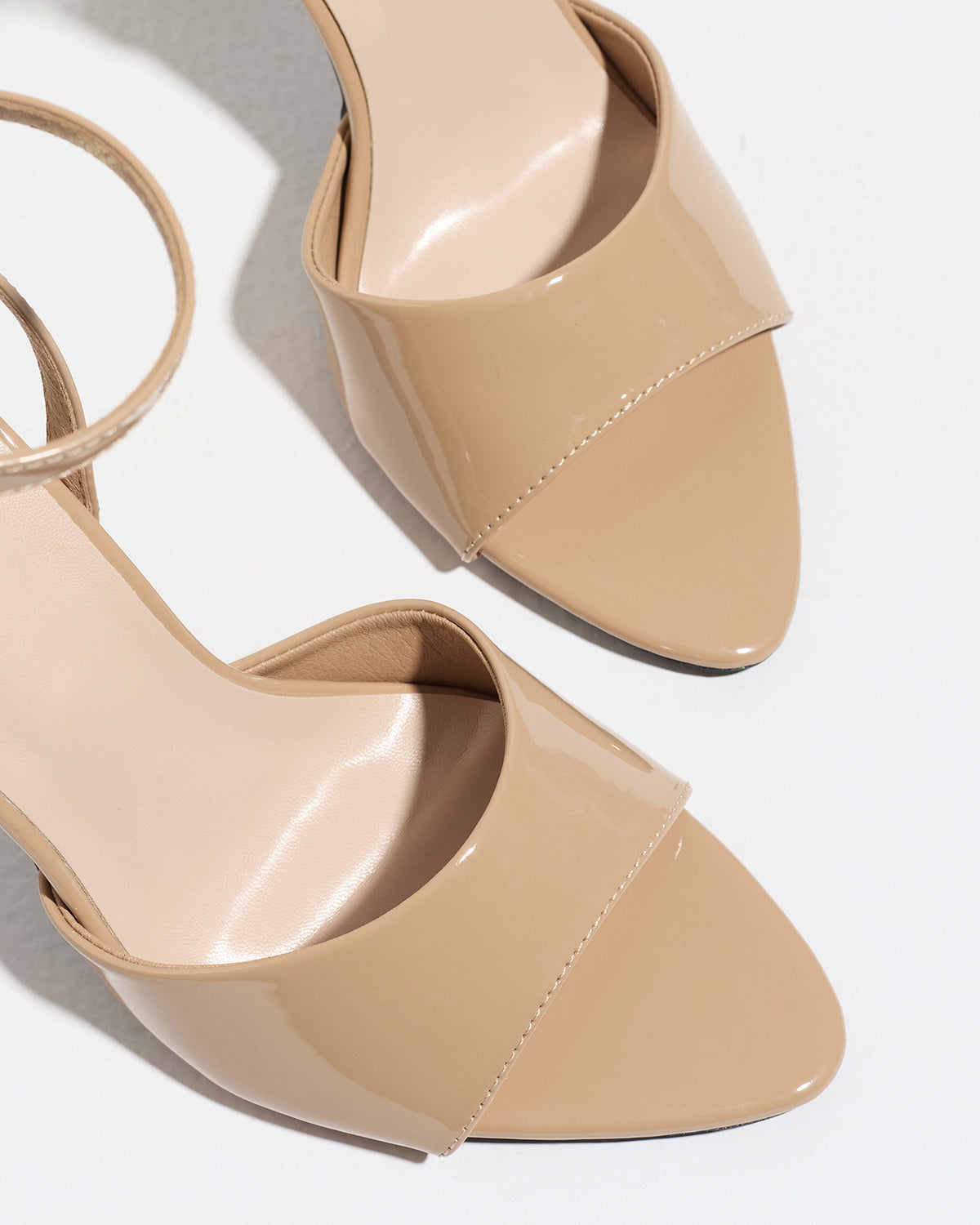 Mescini apricot single band ankle strap sandals, overhead close up of the toe, US women's sizes