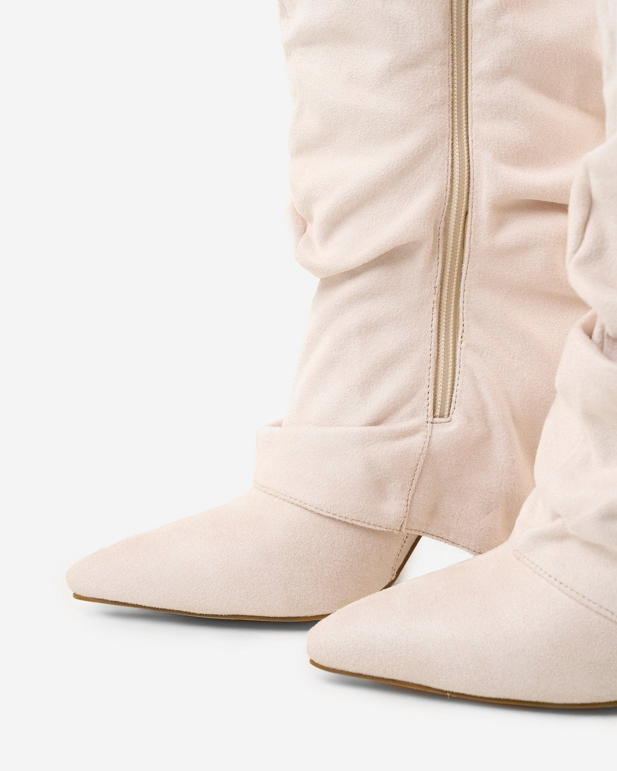 Mescini cream slouchy knee high boots, pointed toes seen from above, US size guide