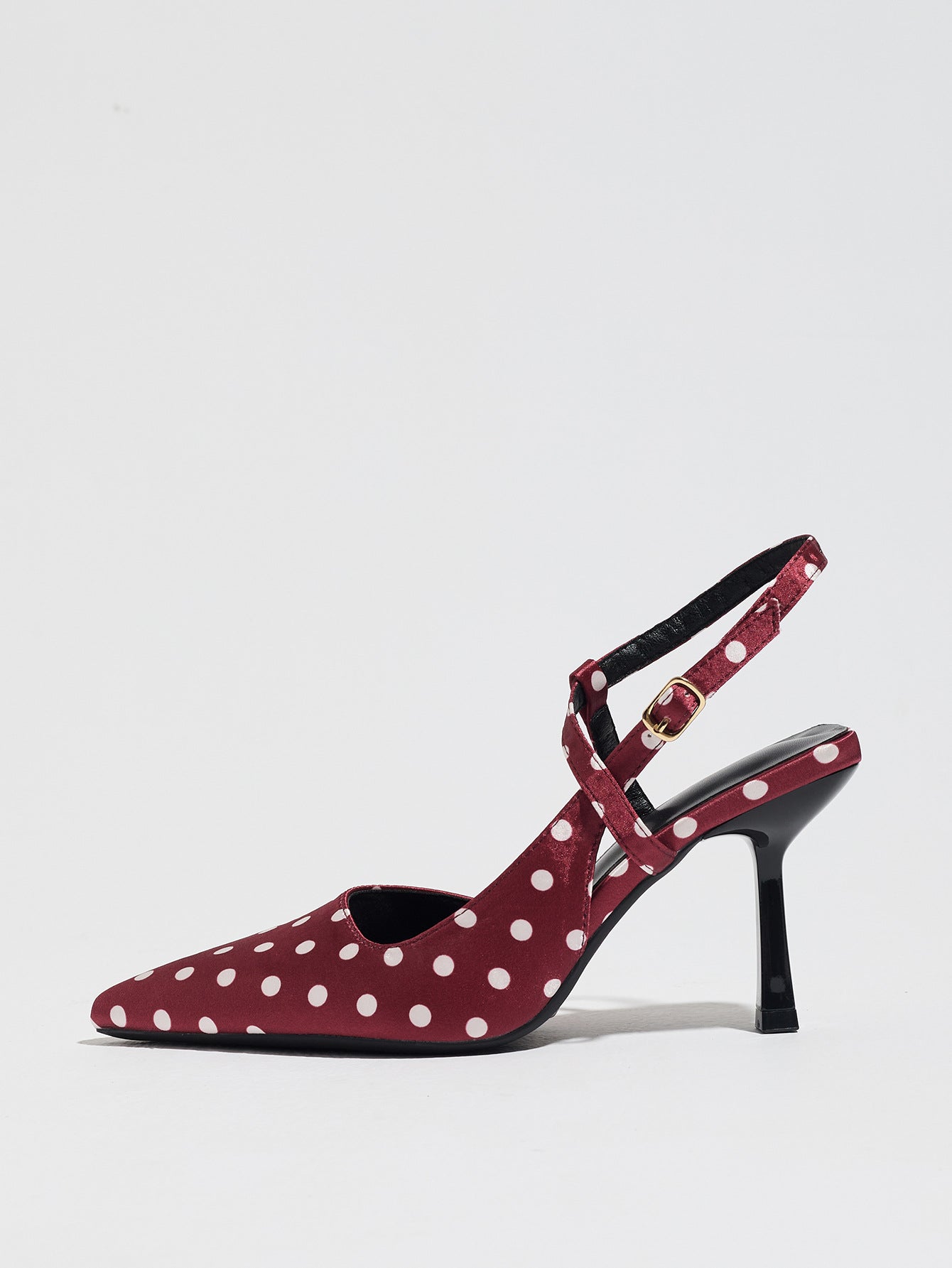 Mescini burgundy polka dot pointed toe slingback heel, single shoe in profile, US women's sizes