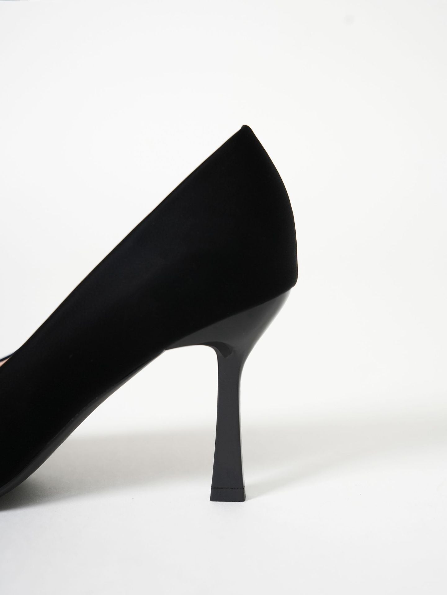 Mescini black square ring pointed toe pumps, rear view of the slim stiletto, US women's sizes