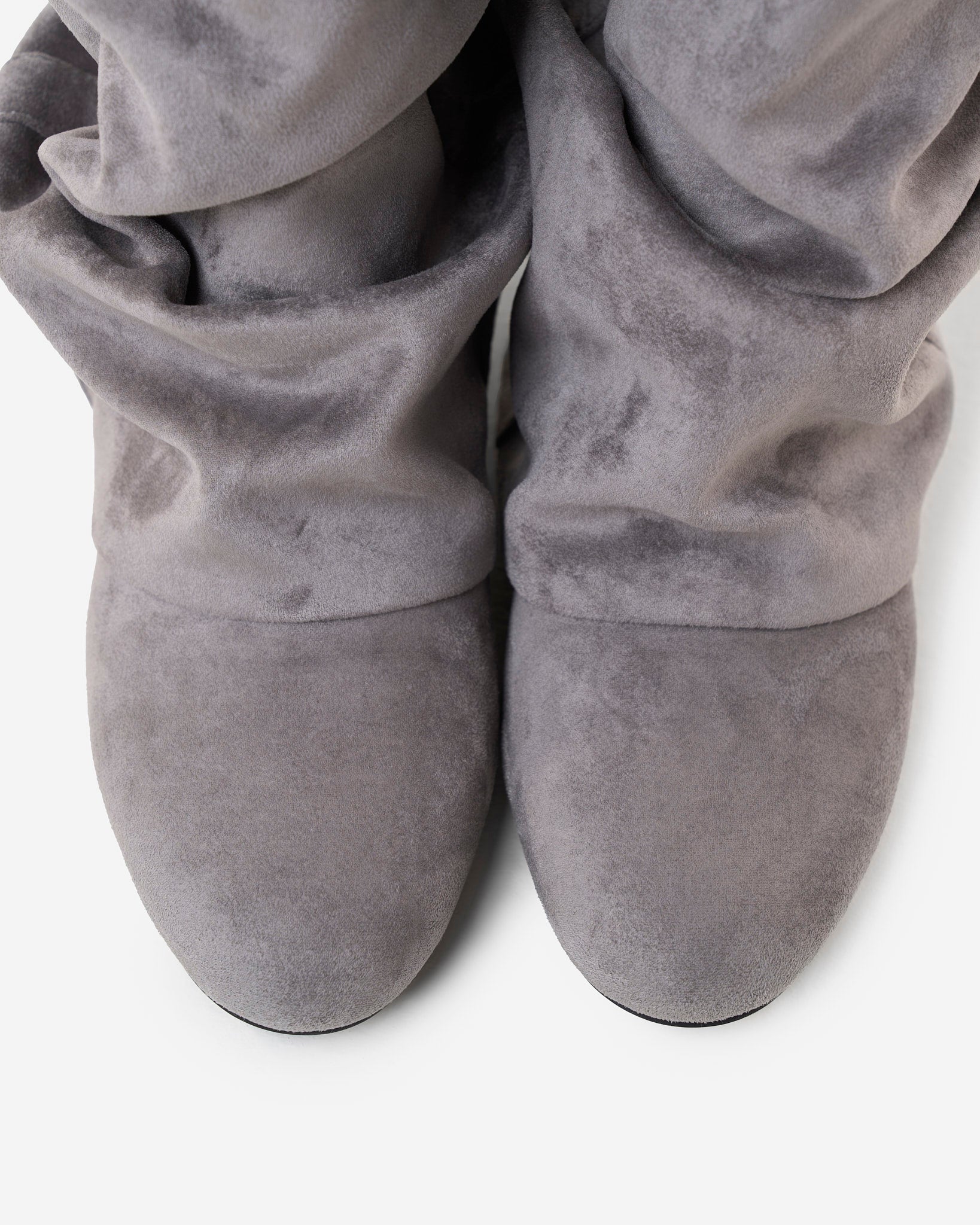 Mescini grey slouchy mid calf boots, rounded toes seen from above, US size guide