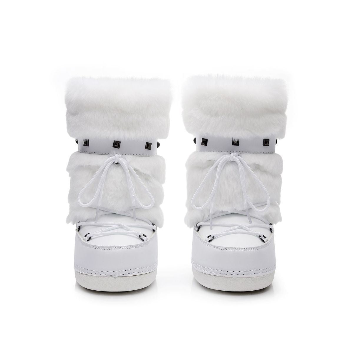 Mescini - white faux fur snow boots seen from the back as a pair, US women's sizes