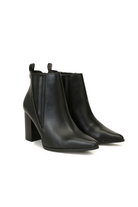Mescini black pointed toe block heel chelsea boot, single shoe in side profile, US women's sizes
